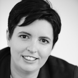 Laura Bell
